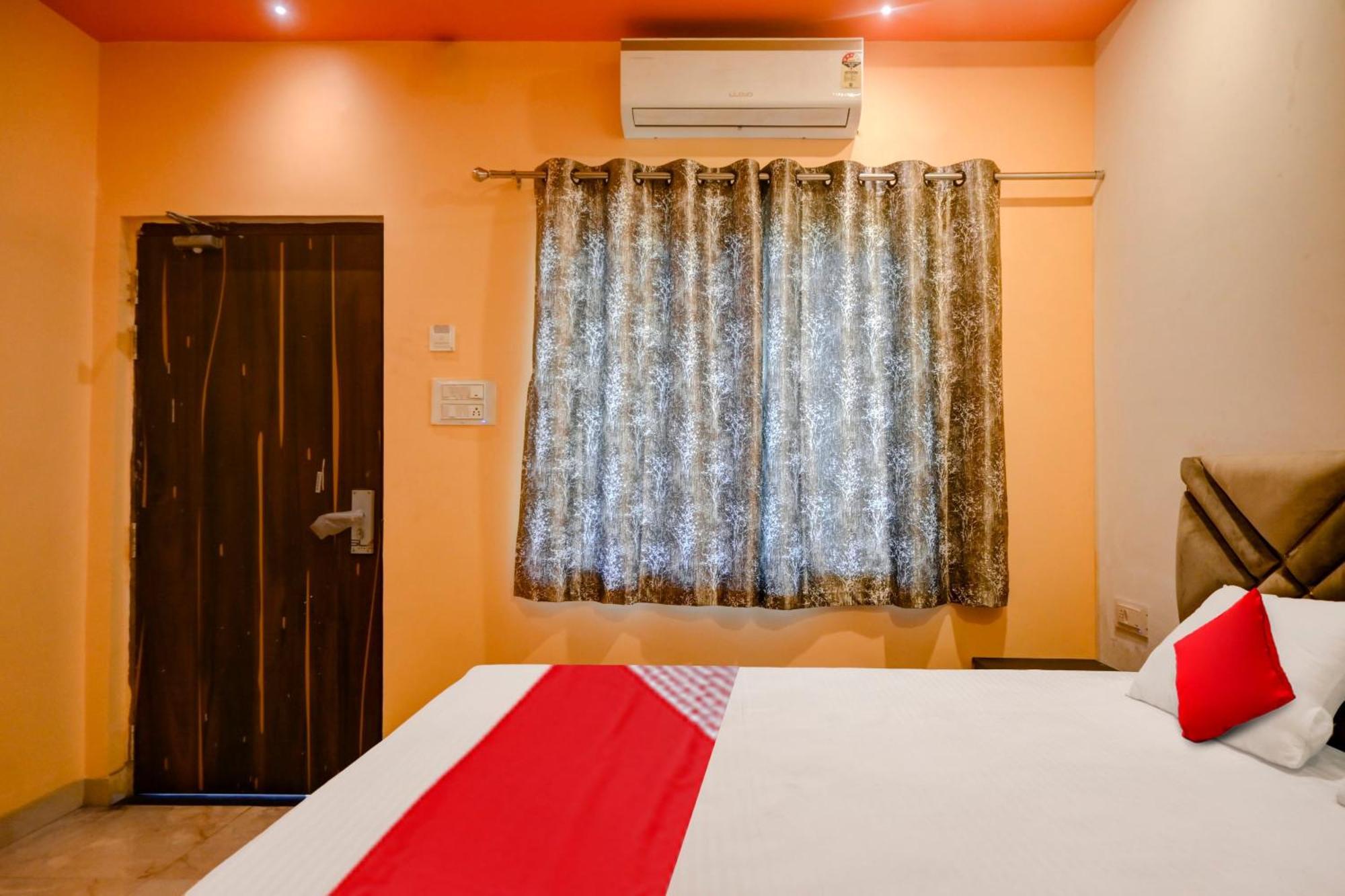 Hotel O Club Toronto Durg Bagian luar foto