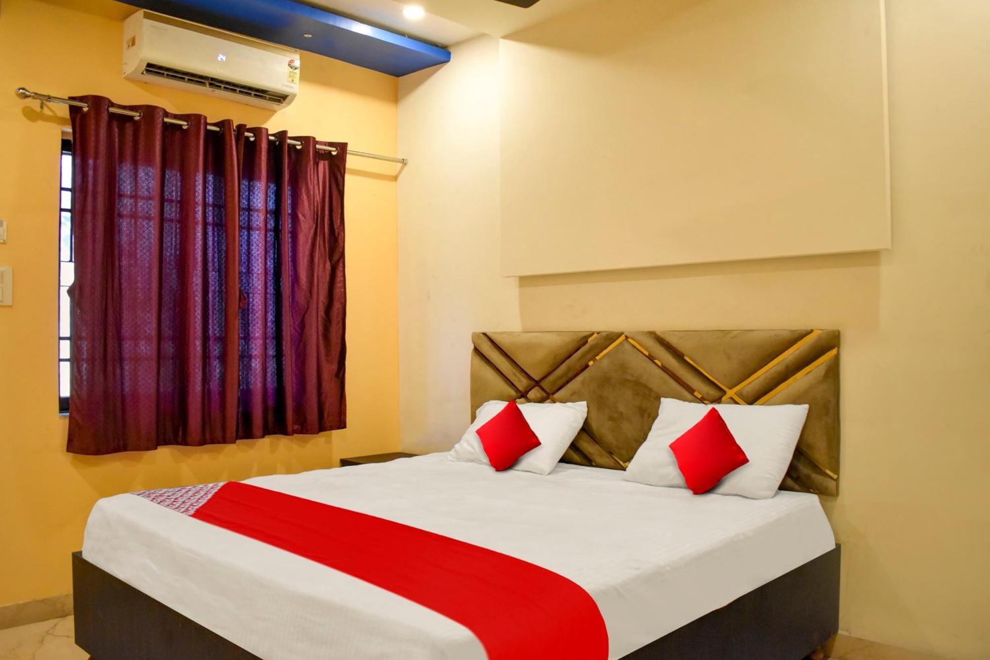Hotel O Club Toronto Durg Bagian luar foto